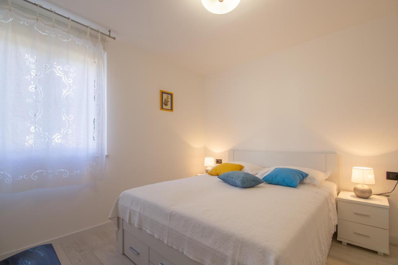 Apartments Nona Draga Komiža Dış mekan fotoğraf